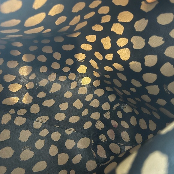 COPY - COPY - Gently Used Reversable Leather Coach Tote! - Picture 9 of 11